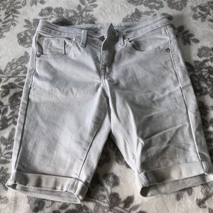Women’s jean shorts